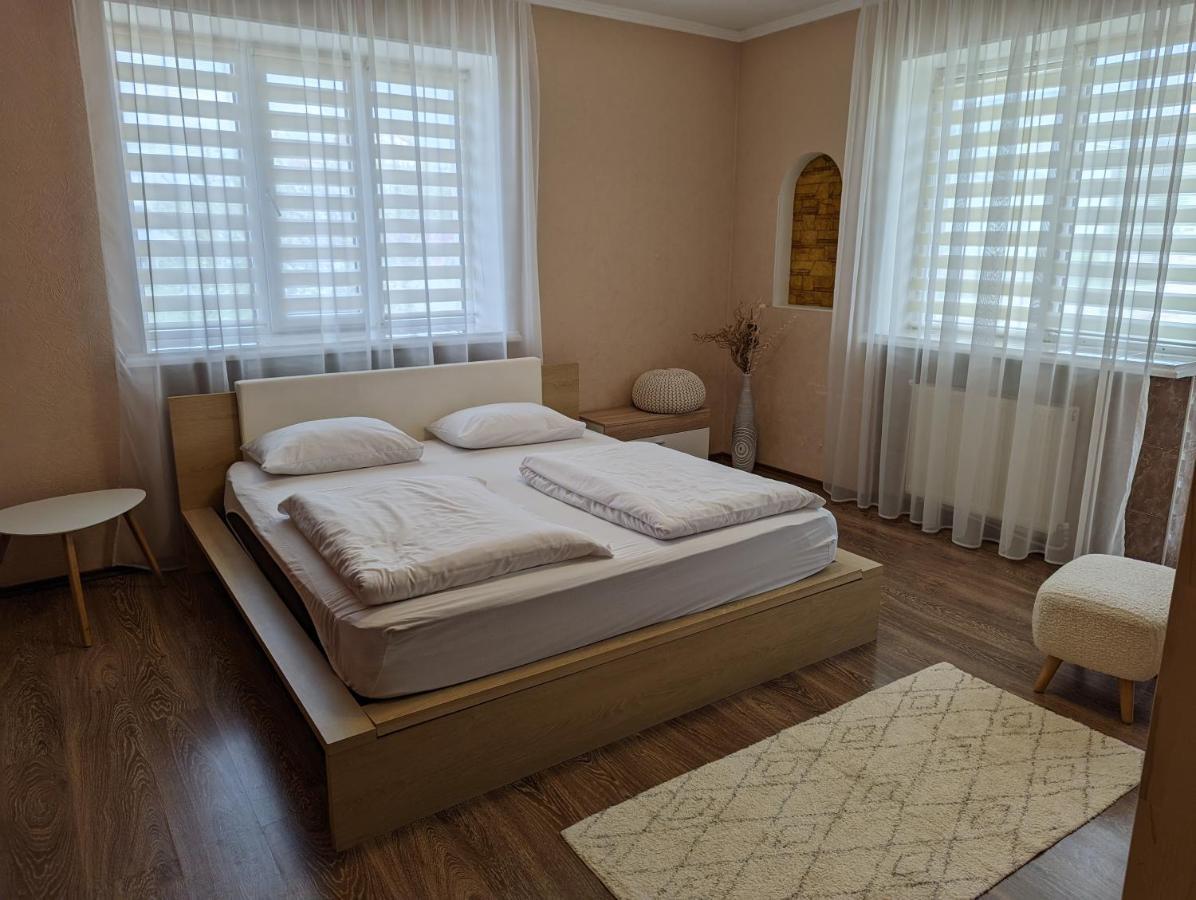 Rodynnyi Maietok Family Estate Villa Kamjanyi Potoki Szoba fotó